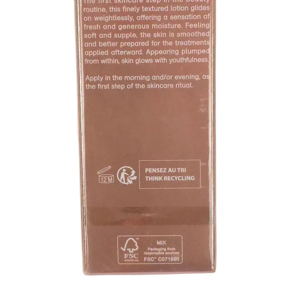 Givenchy L'Intemporel Youth Preparing Exquisite Lotion Essence - Picture 4 of 7